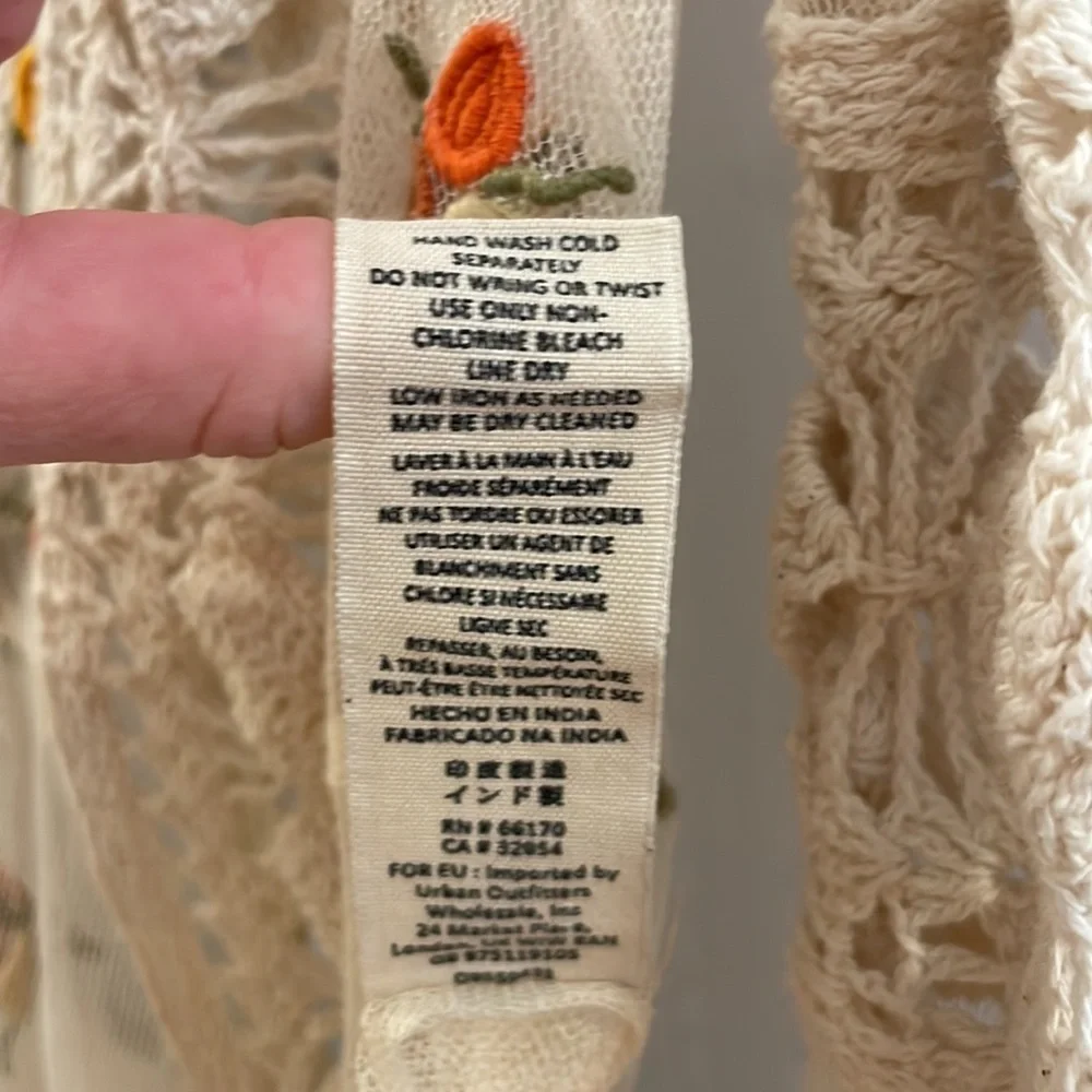 ✨🤍Free people floral finest heart ♥️ crochet dress🤍✨ - Picture 11 of 13